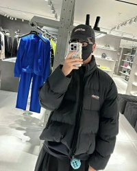 Balenciaga Puffer — seller photo 4