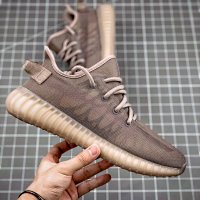 Yeezy Boost 350 V2 — seller photo 4