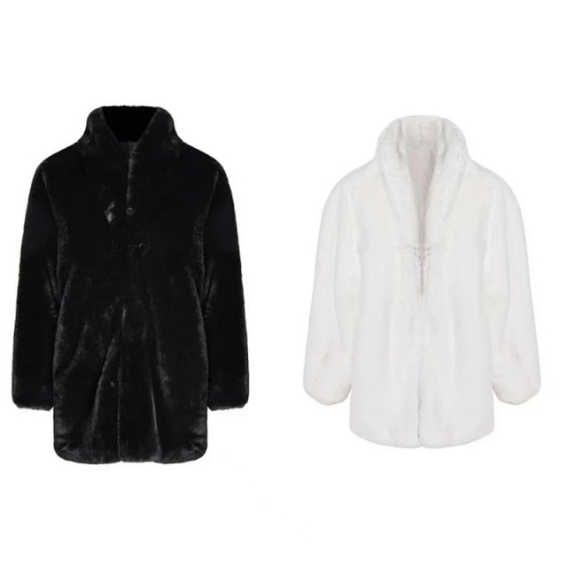 Fur Coat: seller detail photo 1