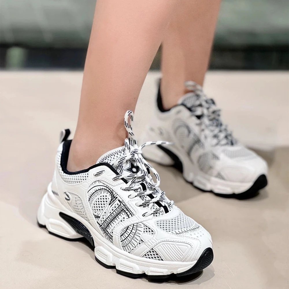Off-White x Nike Air Monarch IV Black White Chunky Sneakers - 7