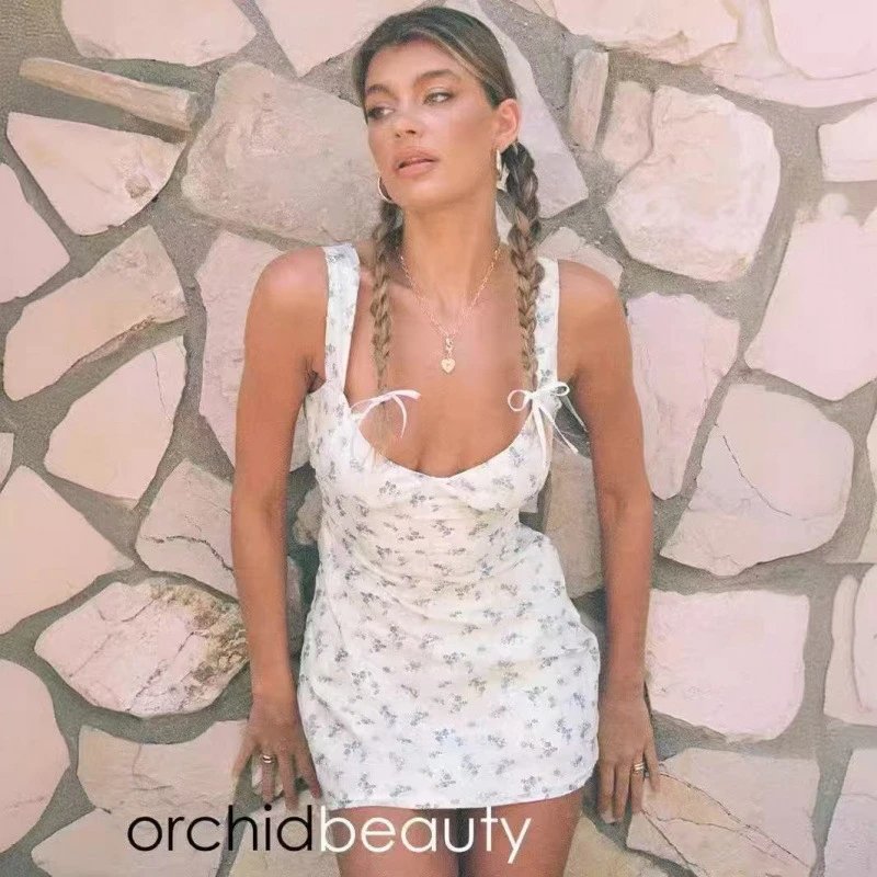 碎花女高宽肩带吊带短裙紧身法式甜美修身 5