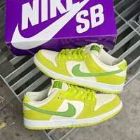 Dunk Green Apple [True to size, true to photo—hot item, ships instantly]