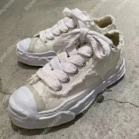 Maison Mihara Shoes — seller photo 5