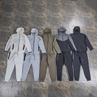 New Nike Tech Fleece — seller photo 2