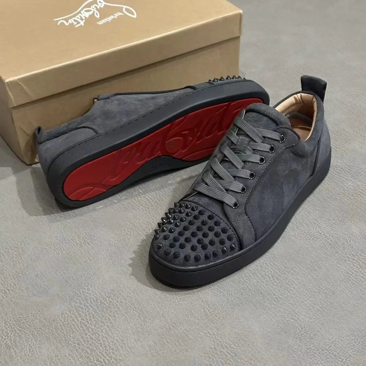 Couple's personalized board shoes, lace up red soled shoes, men's shoes
