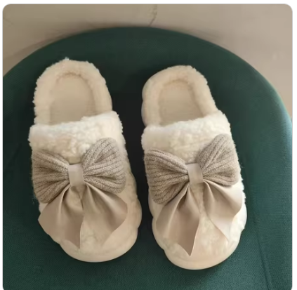 Fur Boots :33 · 4