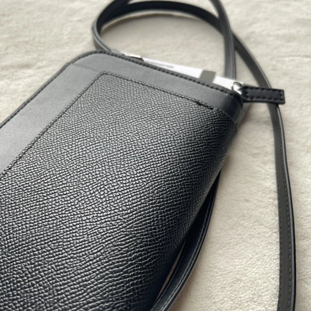 Balenciaga Passport: seller detail photo 6