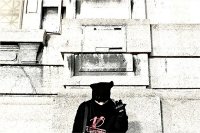 Vetements Zurich Zip Up Hoodie — seller photo 3