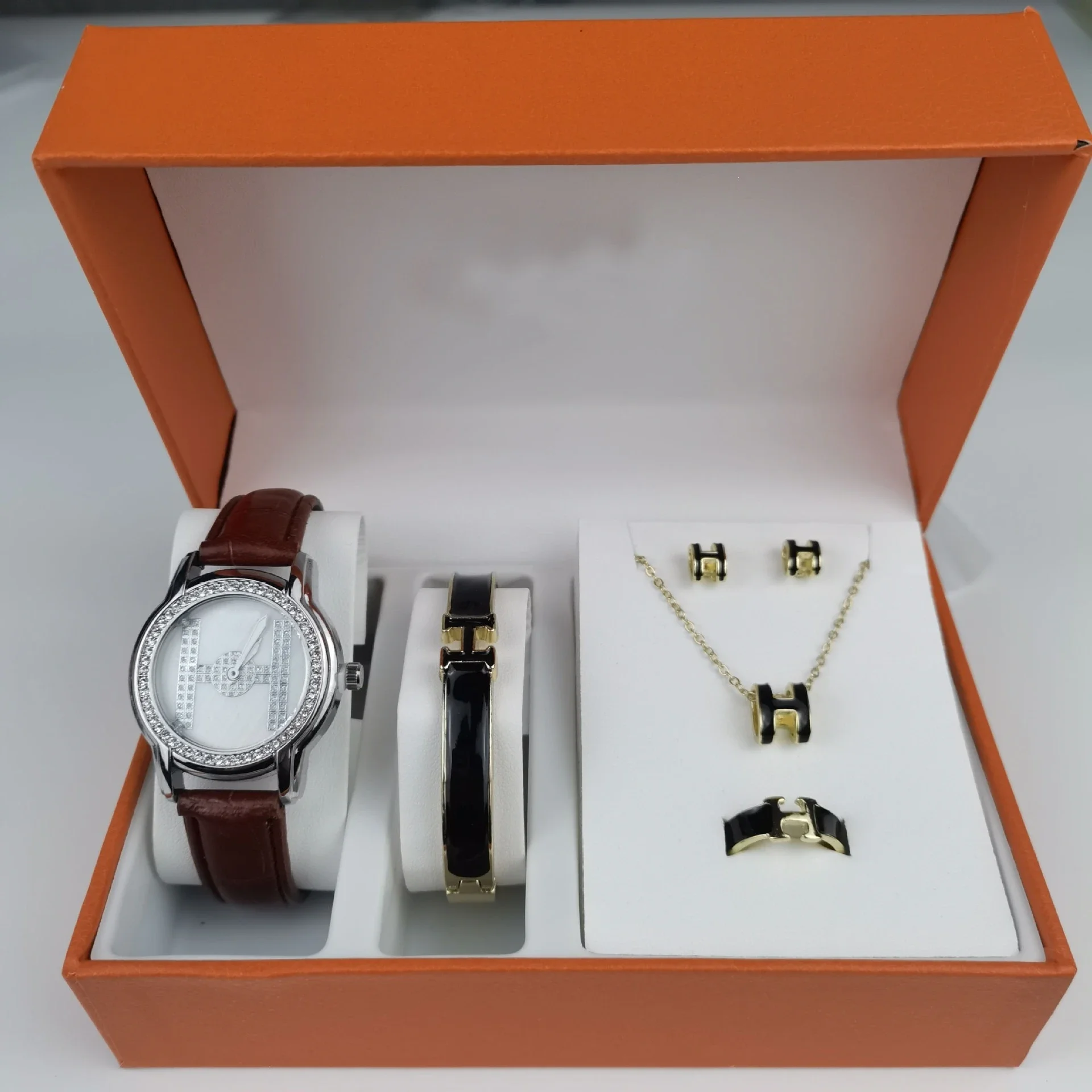 Hermès watch set