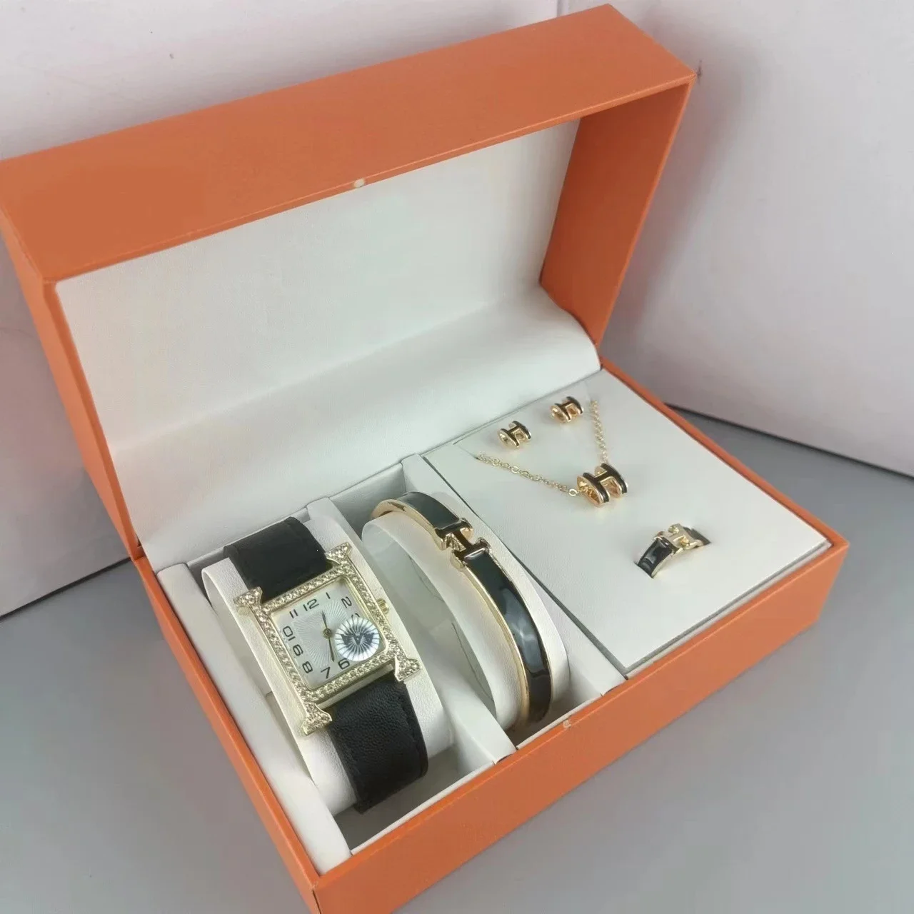 Hermès watch set
