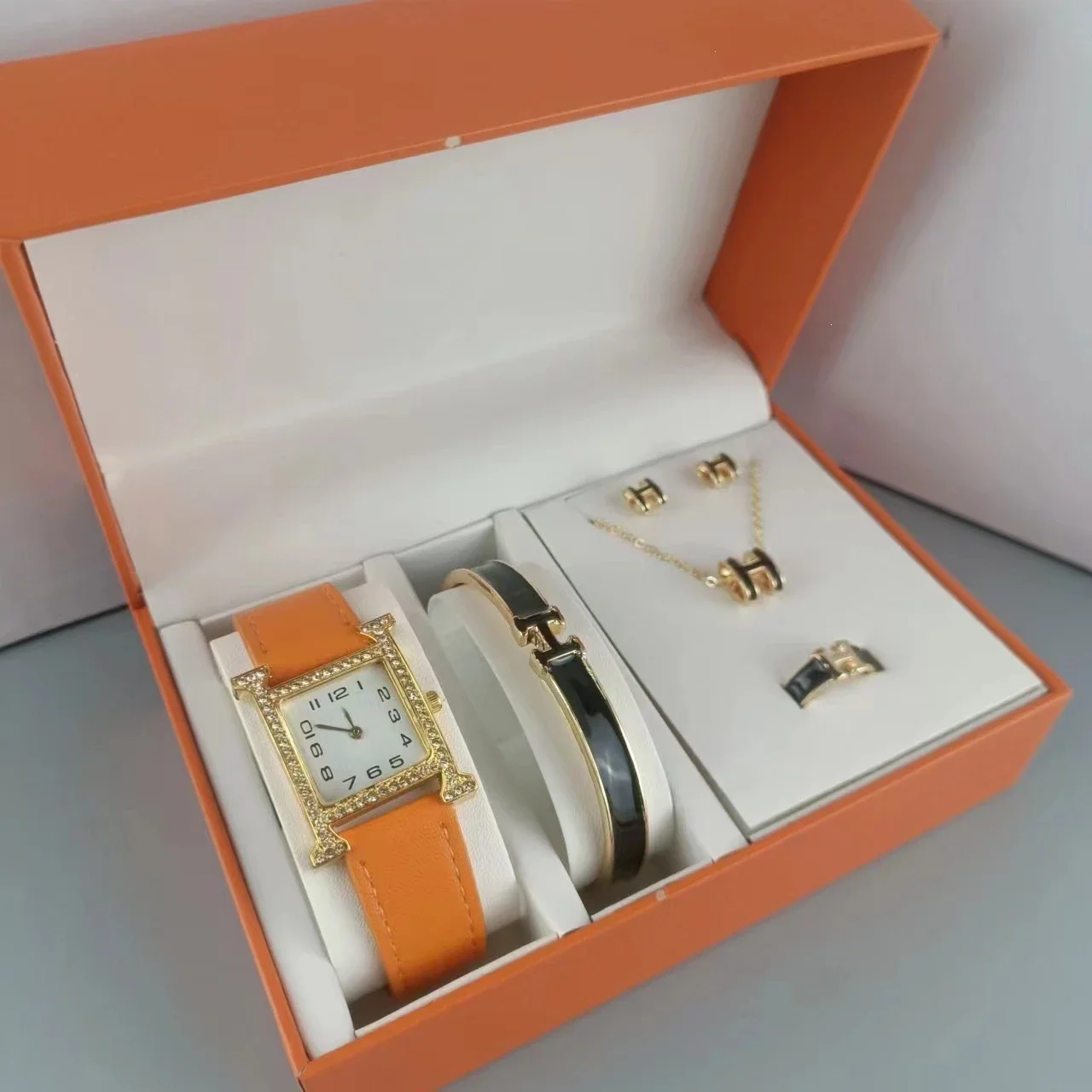 Hermès watch set