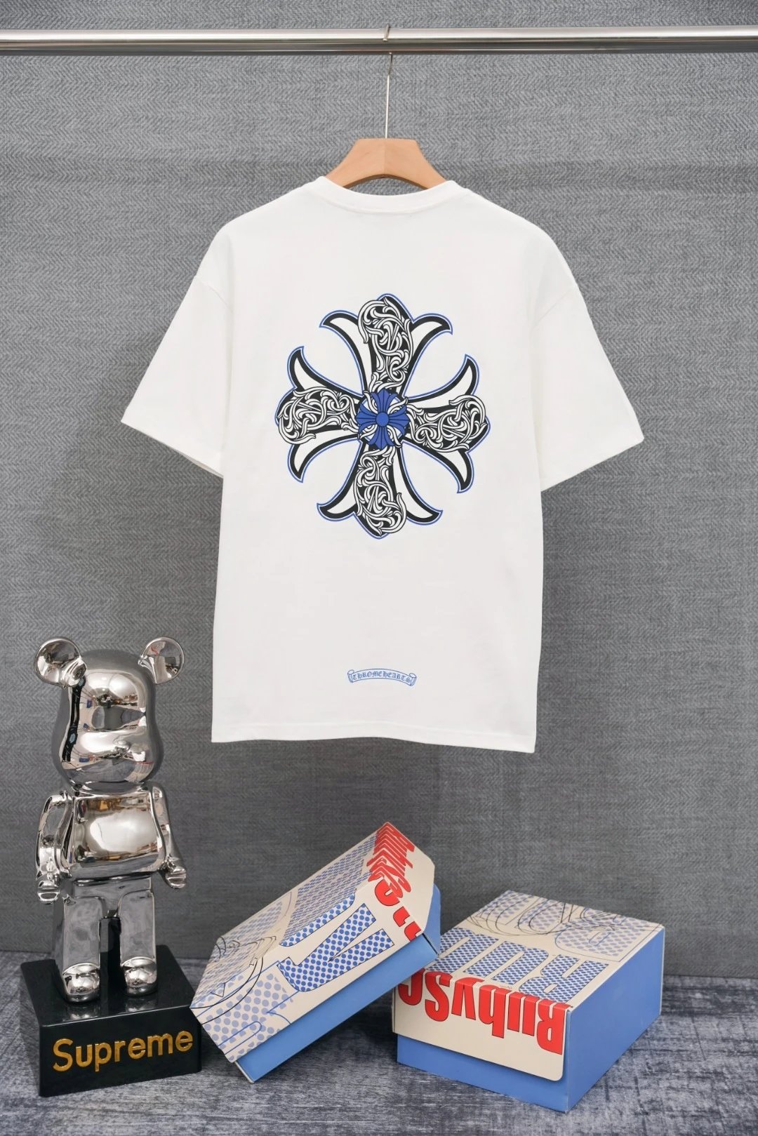 White Figure 9
