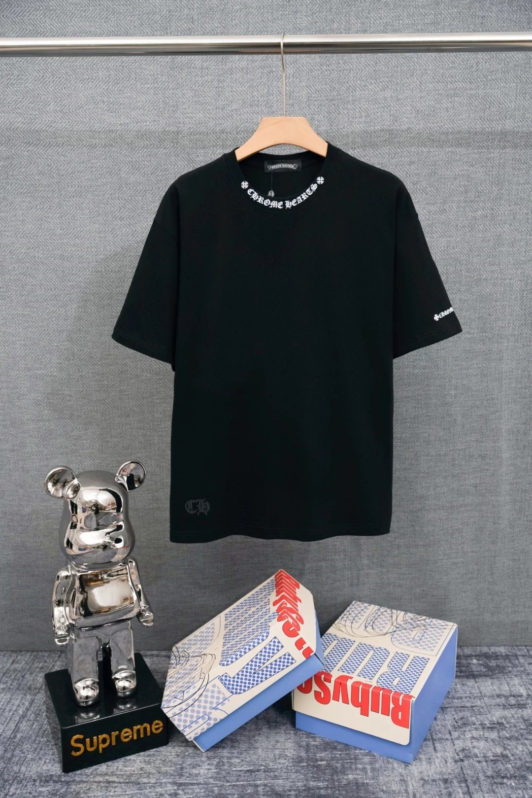 Black Figure 7