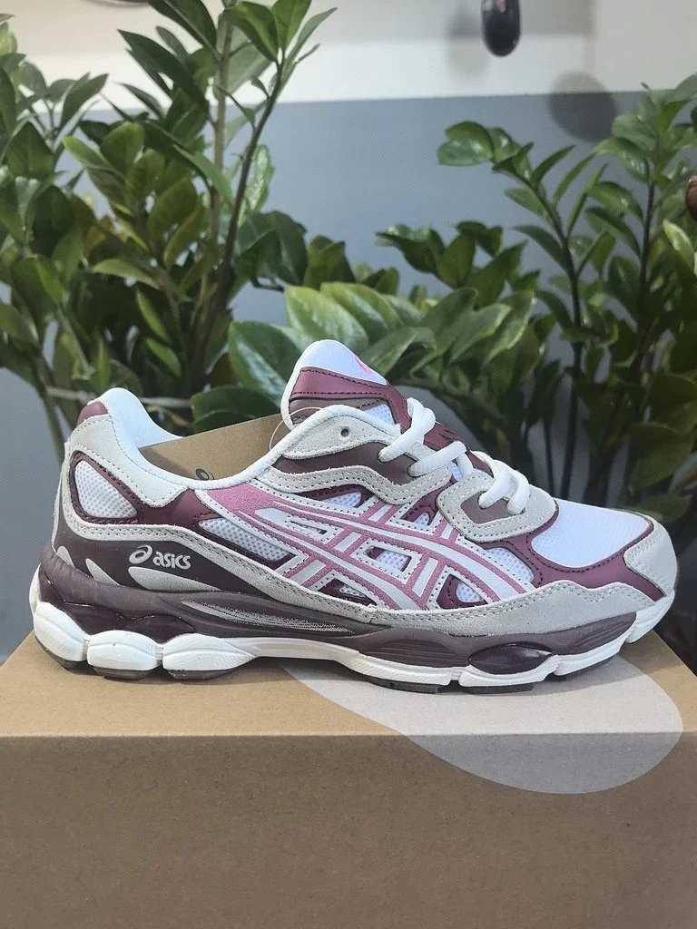 NYC Black Wine Red