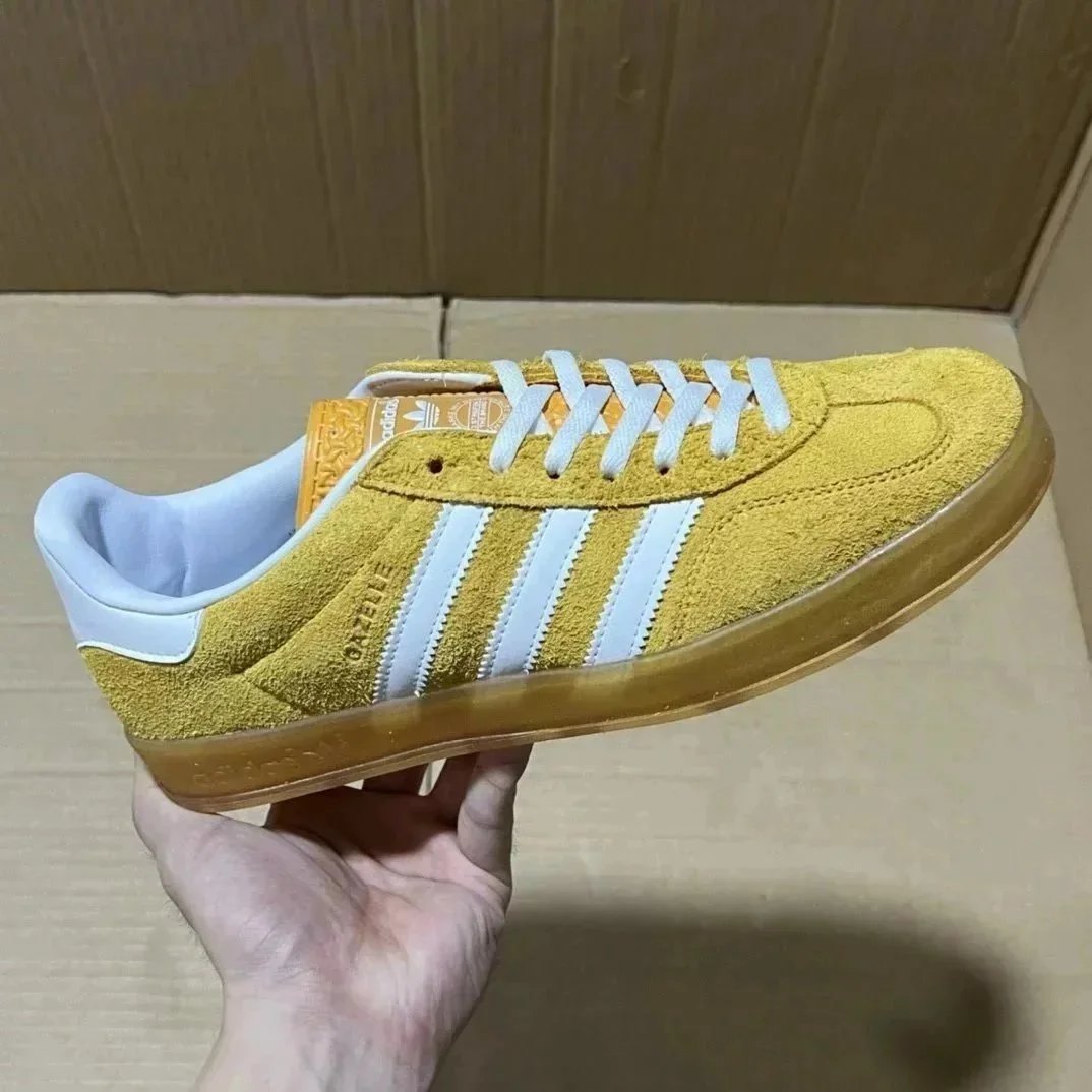 VT version Samba yellow HQ8716