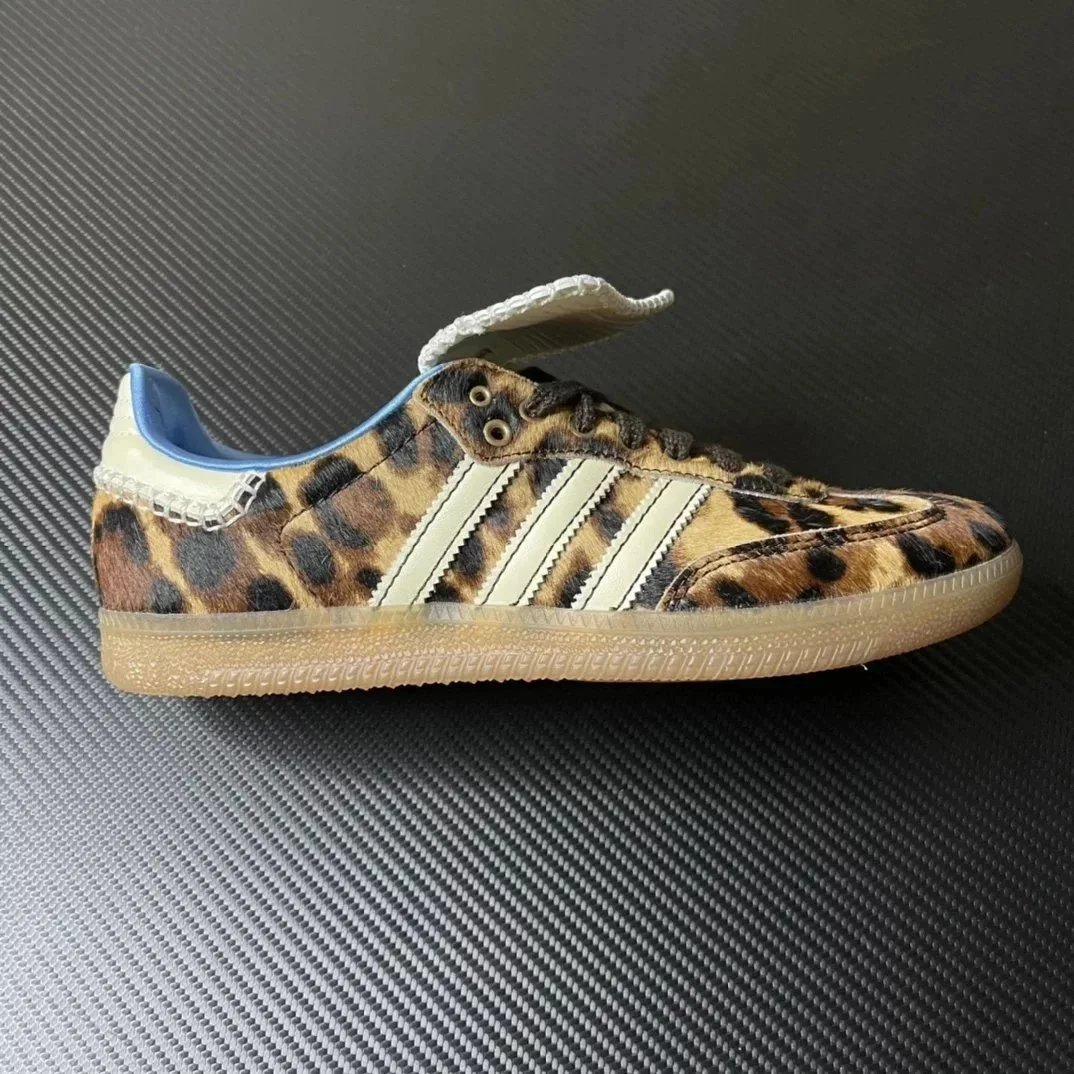 VT version Samba leopard print horsehair IE0578
