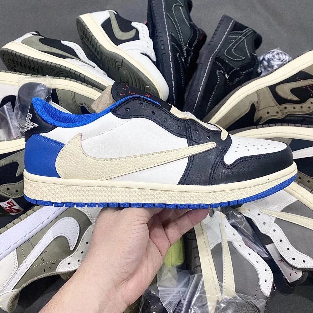 Lightning Reverse Swoosh