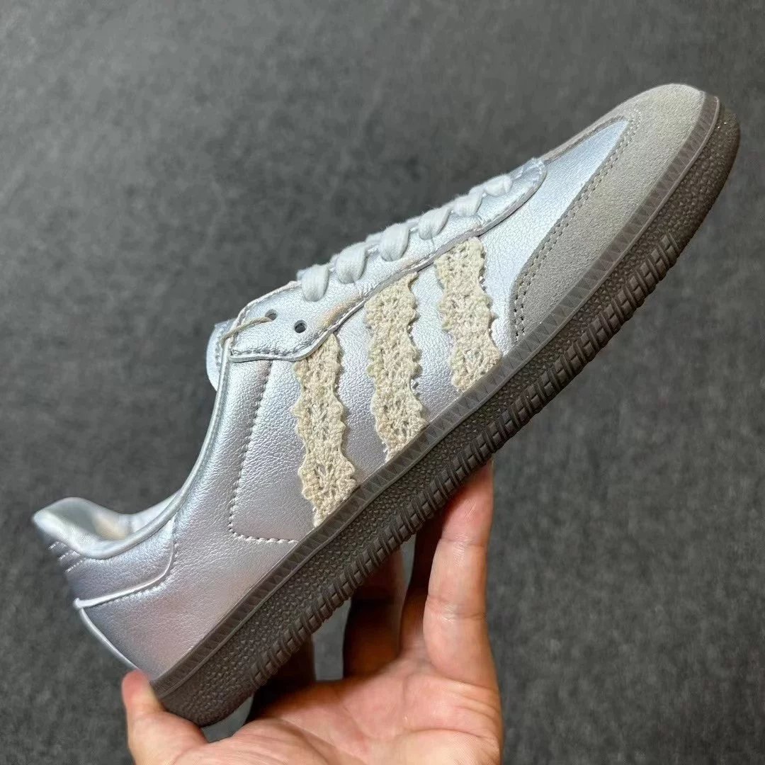 AD Samba Grey Silver IG1024