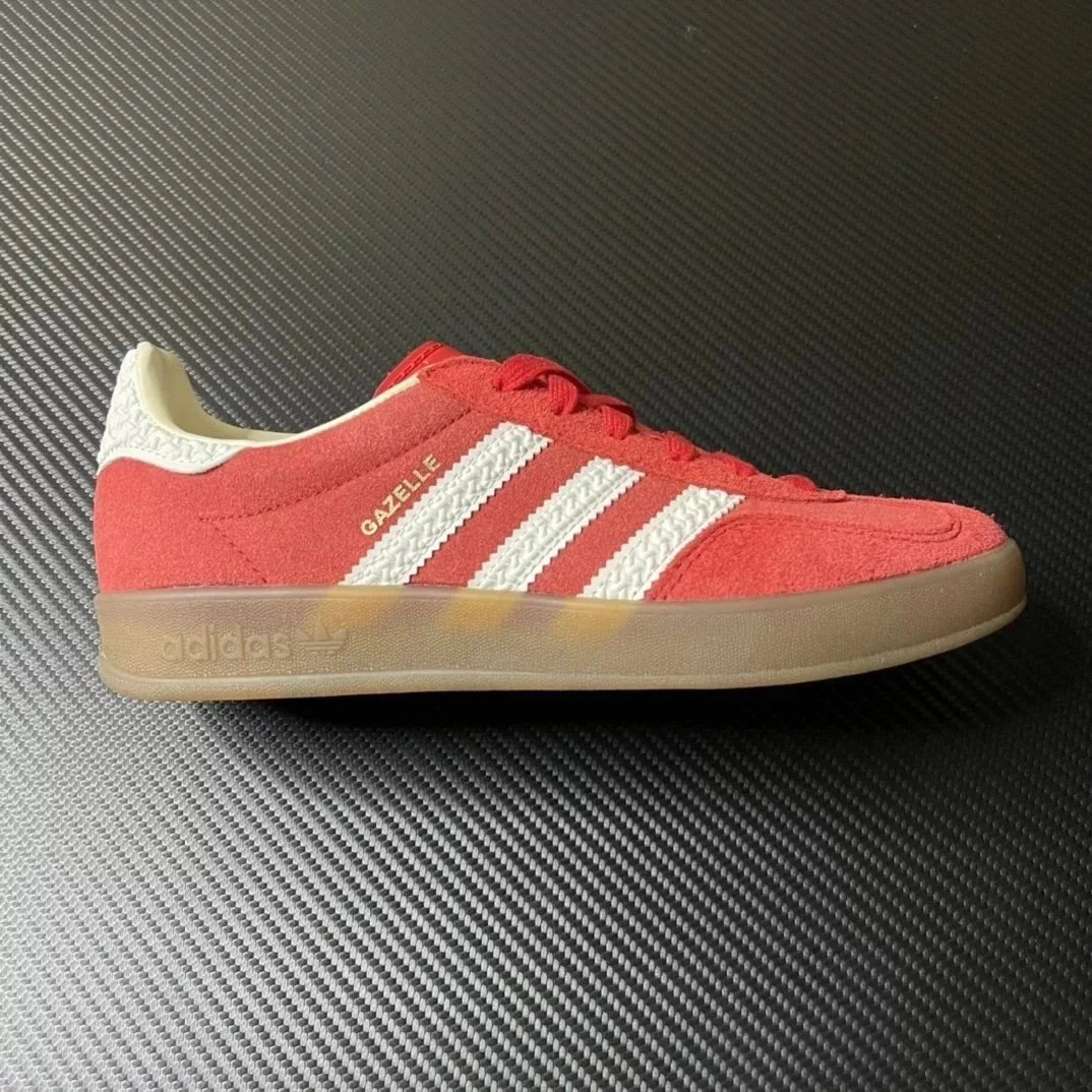 VT version Samba Red IF1808