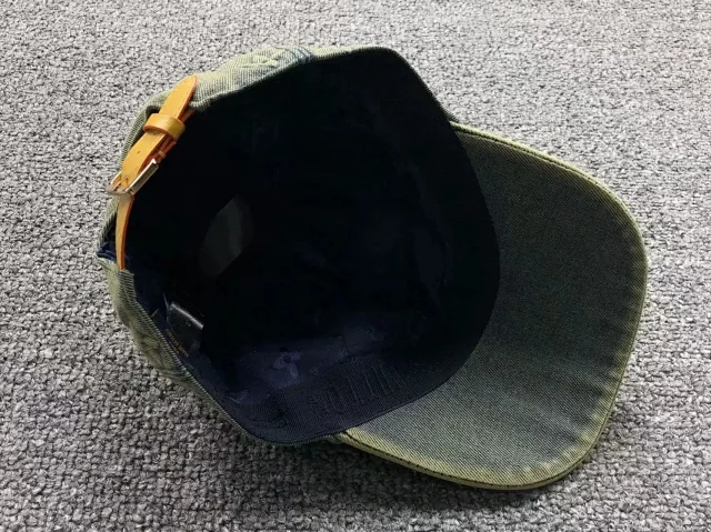 Louis Vuitton Hats Embossed Monogram Baseball Cap product detail image 9