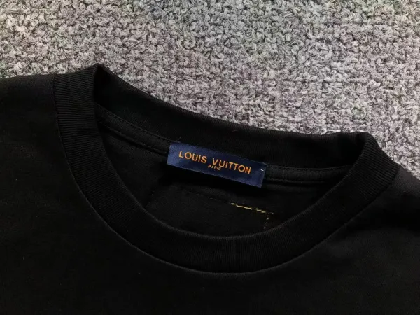 Louis Vuitton x Futura Vuitton! Graphic Print White T-Shirt - 8