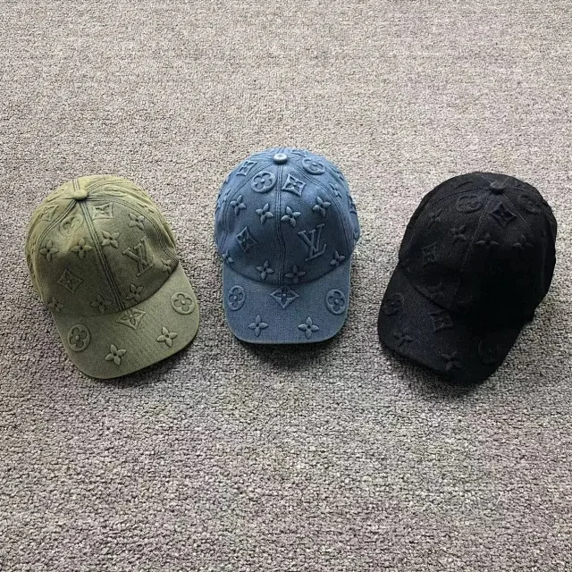 Louis Vuitton Hats Embossed Monogram Baseball Cap product detail image 2
