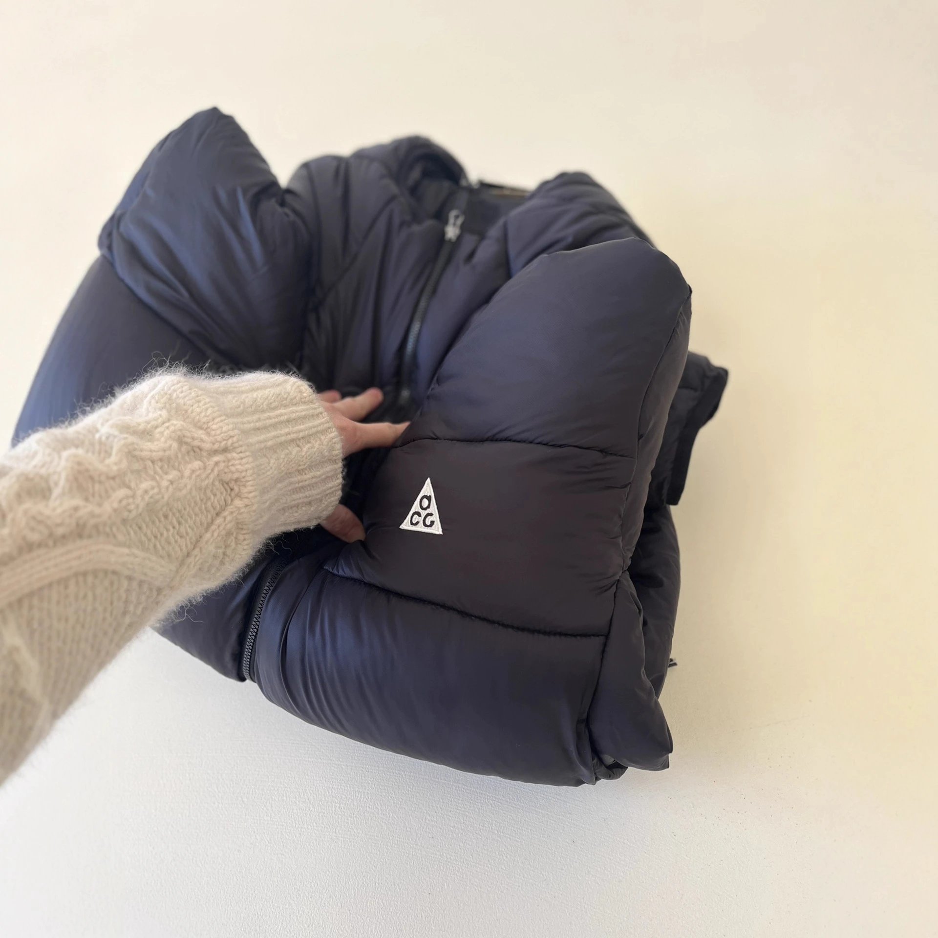 ACG Padded Hooded Jacket Black - Gallery Image 5 - Detailed View