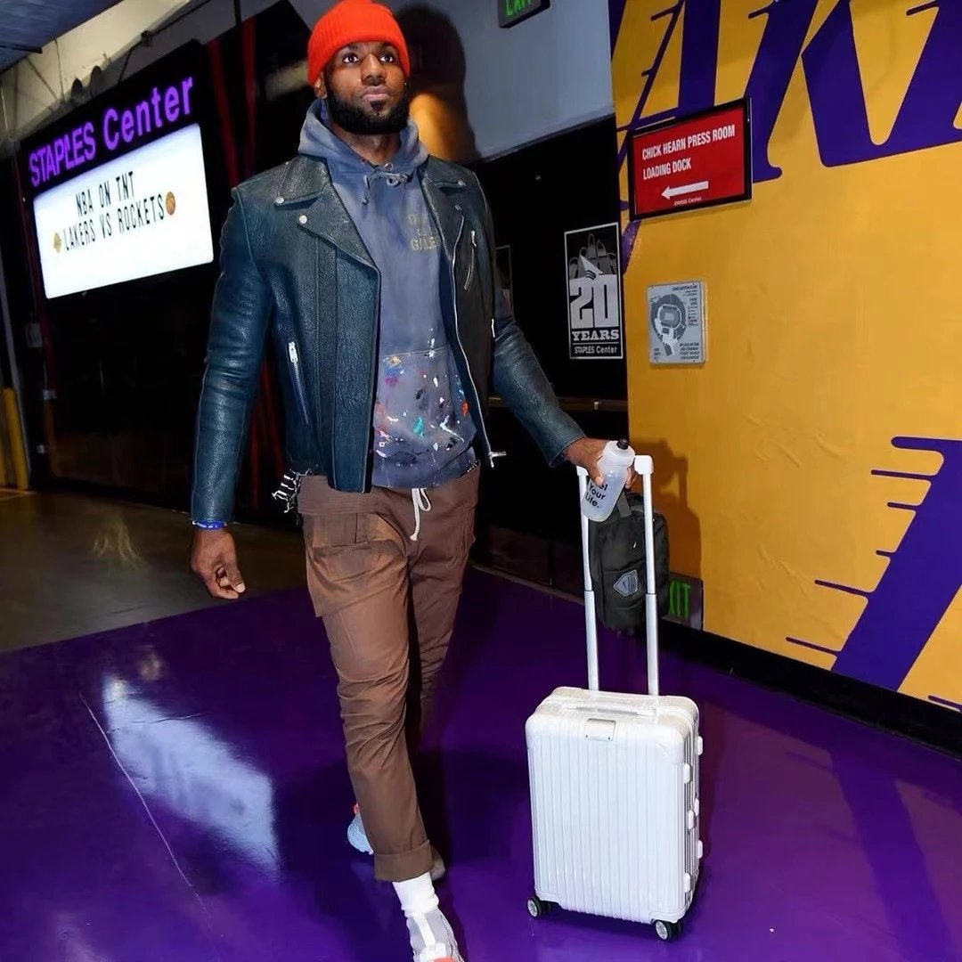 Street Graffiti Hoodie Onyx - Gallery Image 3 - Detailed View