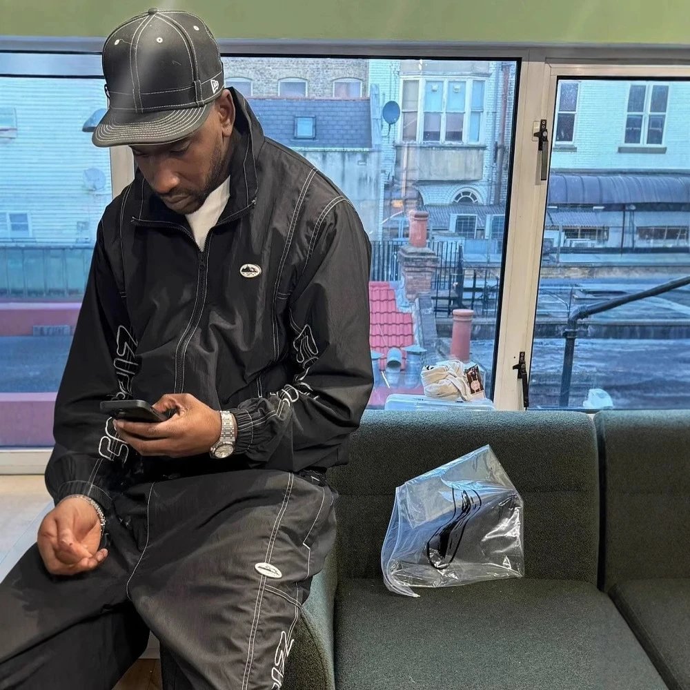 Corteiz Street Style Black Jacket - Gallery Image 2 - Detailed View