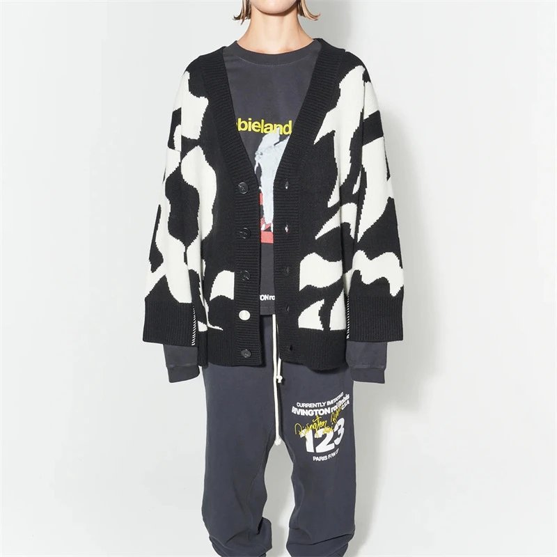 High Street Knit Cardigan Noir - Gallery Image 2 - Detailed View