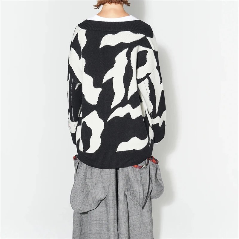 High Street Knit Cardigan Noir - Gallery Image 4 - Detailed View