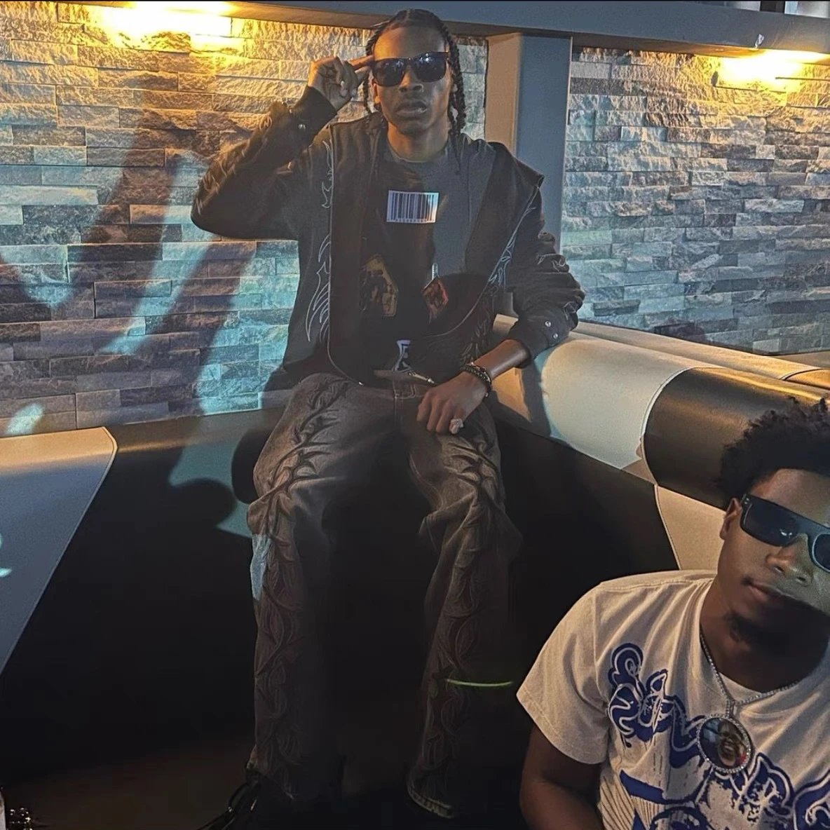 Streetwear Thorn Embroidered Washed Denim Pants Midnight Blue - Gallery Image 5 - Detailed View