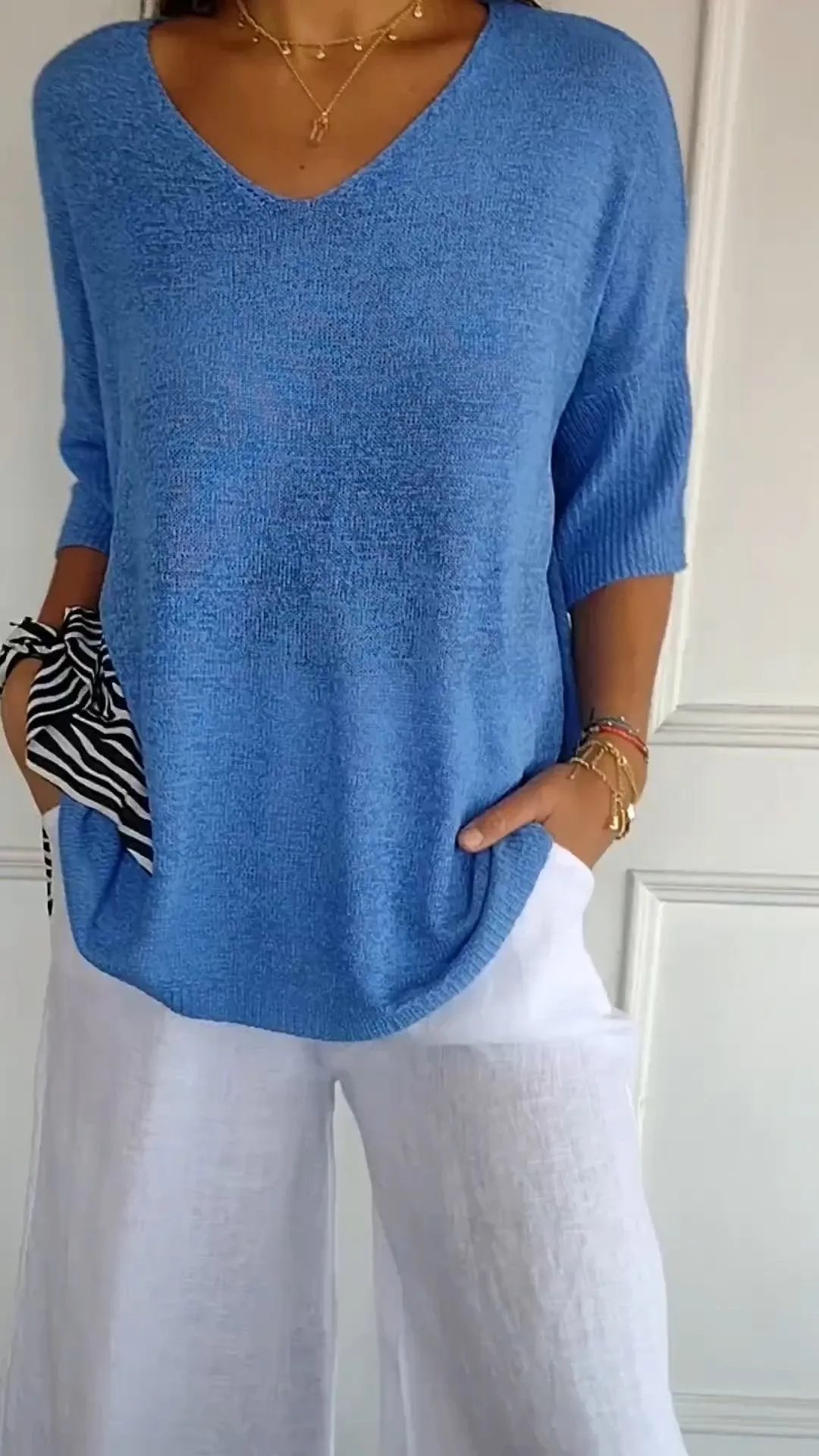 Blue V-Neck Knit Sweater Top with Ribbed Cuffs