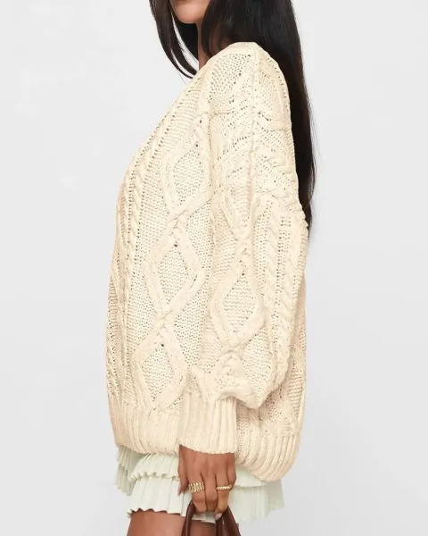 Cable Knit Oversized Sweater in Burgundy - 8
