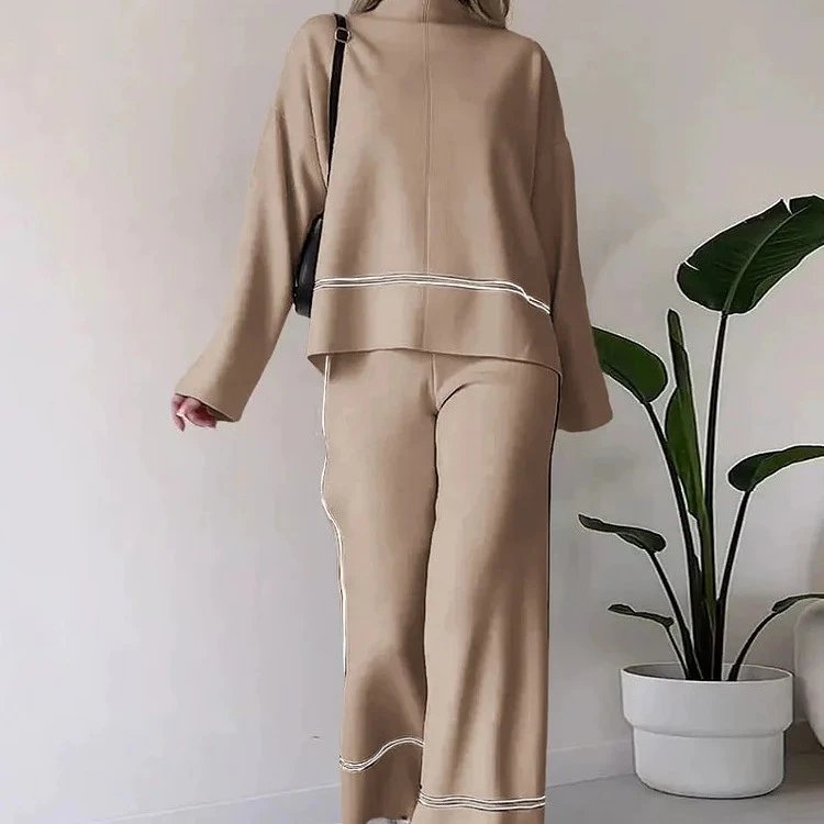 Design Two-Piece Set Beige Contrast-Trim休闲套装