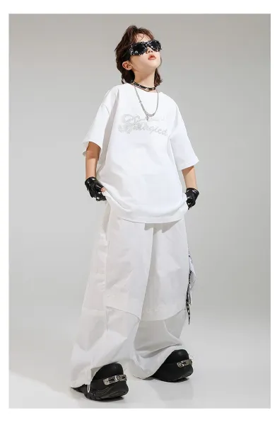 Magicdou Graphic Embroidered Oversized T-Shirt and Wide-Leg Pants Set in White with Black Accessories - 11