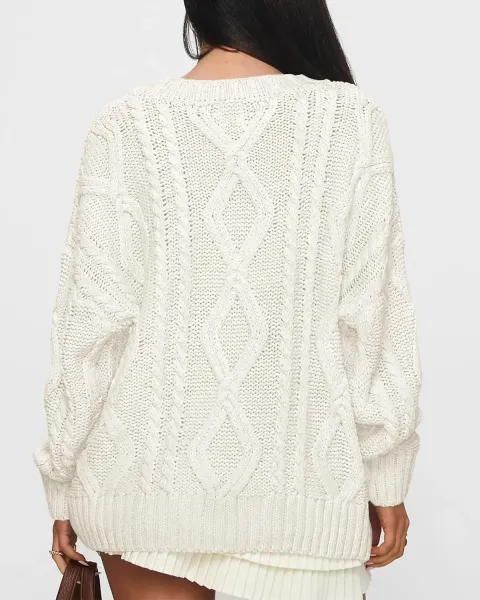 Cable Knit Oversized Sweater in Burgundy - 14