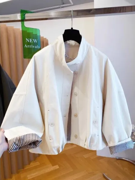 Design Oversized Cropped Jacket with Striped Cuff Detail White Outerwear - 1