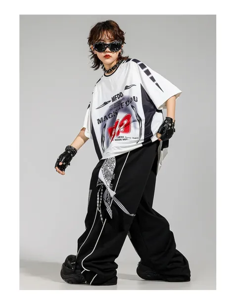 MFDD Magic McDou 70 Graphic Oversized T-Shirt + Wide-Leg Sweatpants Set Black/White - 13