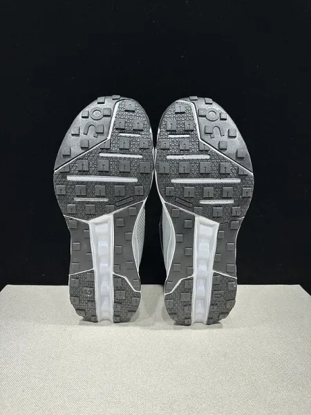 On Cloud Horizon Multi-Color Sneakers - 43