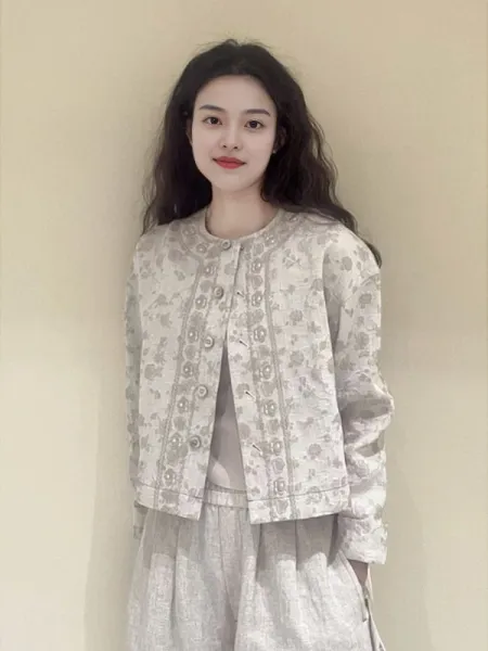 Chanel Tweed Floral Embroidered Jacket in Beige Gray - 3