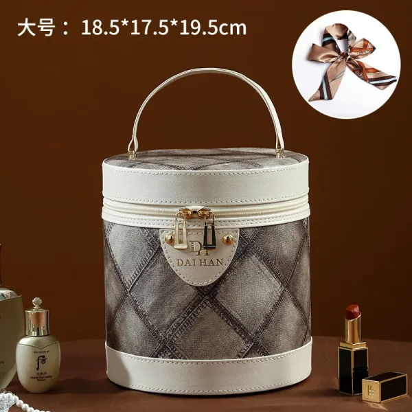 Dai Han Diamond-Grid Round Cosmetic Case Beige - 1