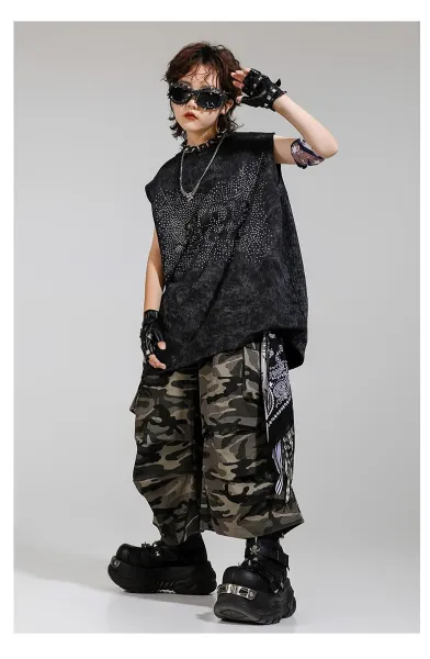 Design Streetwear Set: Acid Wash Rhinestone Vest Top + Camo Cargo Shorts + Spiked Choker + Bandana Keychain - 11