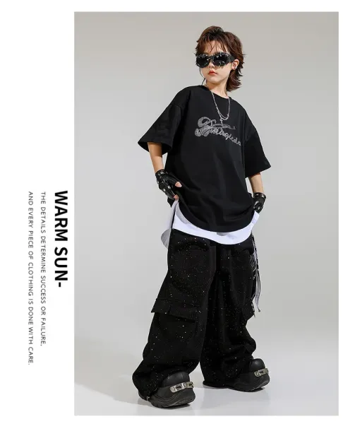 Design Streetwear Set: Glitter Graphic T-Shirt + Cargo Pants + Fingerless Gloves + Bandana Keychain Black/White - 12