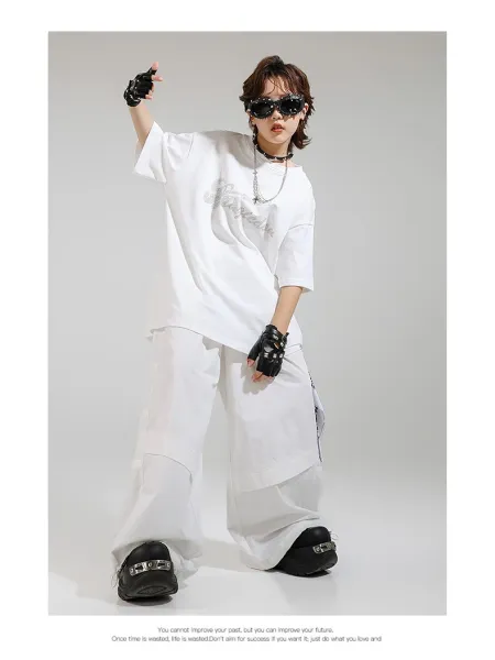 Magicdou Graphic Embroidered Oversized T-Shirt and Wide-Leg Pants Set in White with Black Accessories - 10