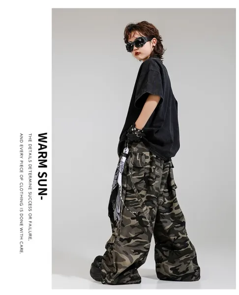 Design Streetwear Set: Acid Wash Black T-Shirt + Camo Cargo Pants + Leather Gloves + Cross Necklace + Bandana Keychain - 12
