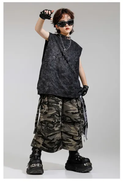Design Streetwear Set: Acid Wash Rhinestone Vest Top + Camo Cargo Shorts + Spiked Choker + Bandana Keychain - 9