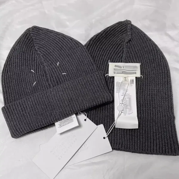 Maison Margiela Tabi Stitch Beanie Black and Gray - 18