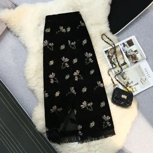 Floral Embroidered Velvet Skirt Black - 2