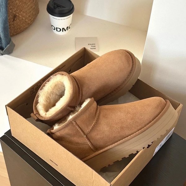UGG Classic Mini Platform Chestnut Boots Snow Boots product listing in Litbuy spreadsheet finds